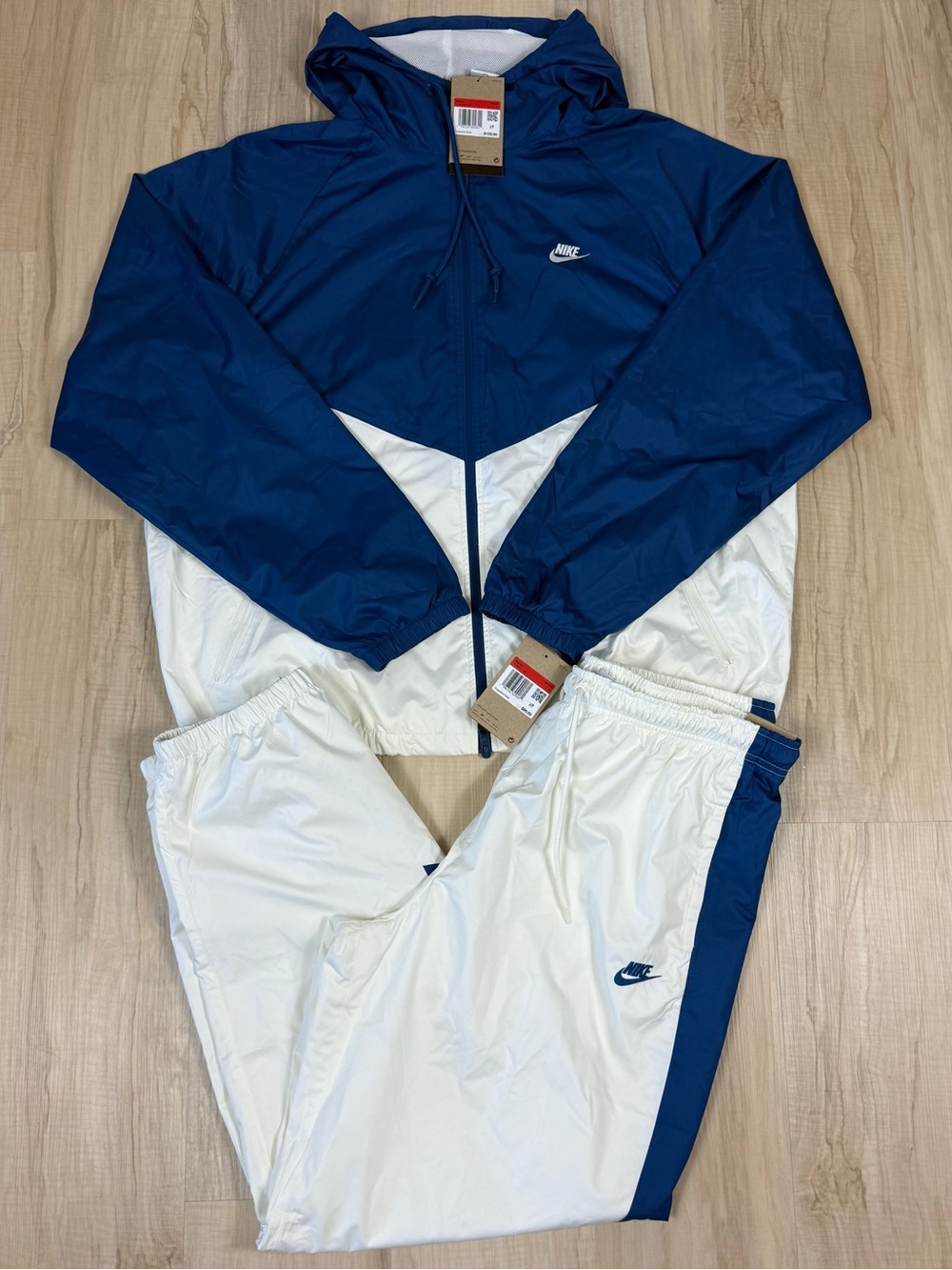 Nike Men’s Navy and White Two-Piece Windbreaker Set